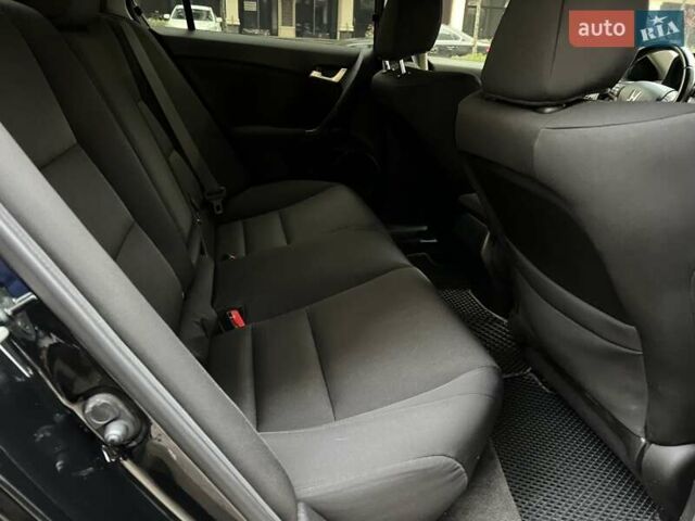 Чорний Хонда Аккорд, об'ємом двигуна 2 л та пробігом 196 тис. км за 11750 $, фото 51 на Automoto.ua