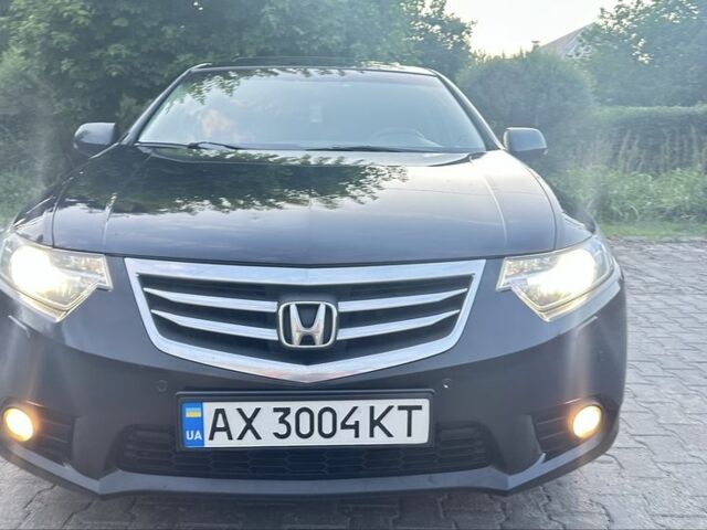 Чорний Хонда Аккорд, об'ємом двигуна 2.4 л та пробігом 201 тис. км за 10000 $, фото 16 на Automoto.ua