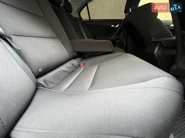 Черный Хонда Аккорд, объемом двигателя 2 л и пробегом 195 тыс. км за 10900 $, фото 34 на Automoto.ua