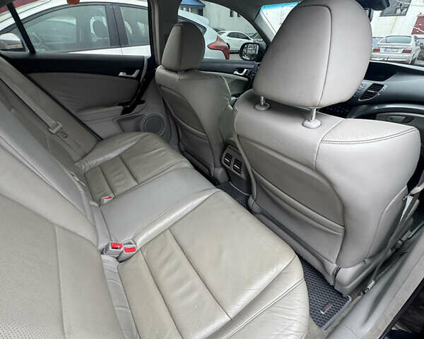 Черный Хонда Аккорд, объемом двигателя 2 л и пробегом 197 тыс. км за 9600 $, фото 14 на Automoto.ua