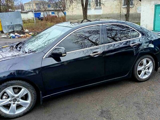 Черный Хонда Аккорд, объемом двигателя 2 л и пробегом 200 тыс. км за 9000 $, фото 1 на Automoto.ua