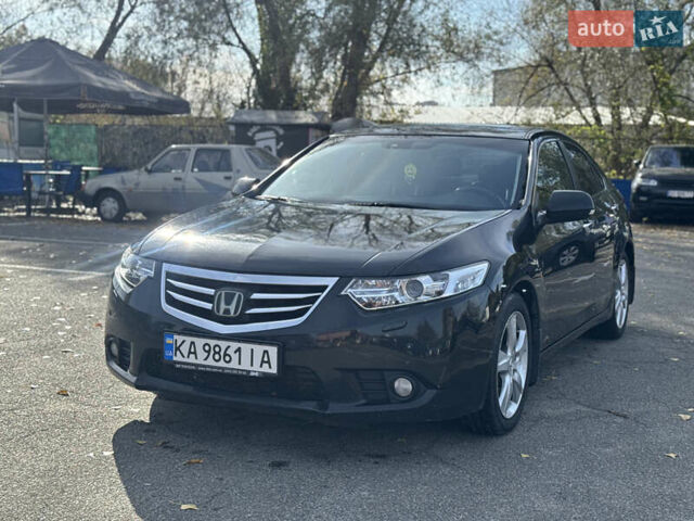 Черный Хонда Аккорд, объемом двигателя 2.35 л и пробегом 274 тыс. км за 9900 $, фото 1 на Automoto.ua