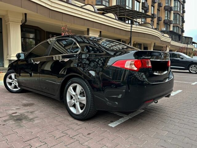 Черный Хонда Аккорд, объемом двигателя 2 л и пробегом 193 тыс. км за 11750 $, фото 16 на Automoto.ua