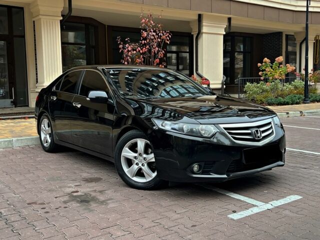 Черный Хонда Аккорд, объемом двигателя 2 л и пробегом 193 тыс. км за 11750 $, фото 6 на Automoto.ua