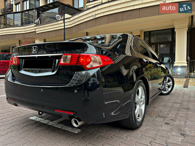 Чорний Хонда Аккорд, об'ємом двигуна 2 л та пробігом 196 тис. км за 11750 $, фото 3 на Automoto.ua