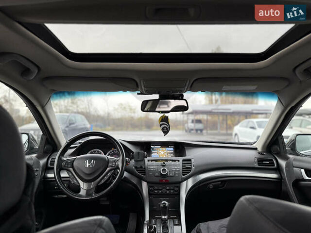 Чорний Хонда Аккорд, об'ємом двигуна 2.4 л та пробігом 177 тис. км за 10699 $, фото 25 на Automoto.ua