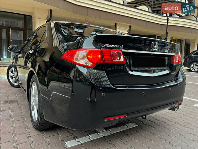 Чорний Хонда Аккорд, об'ємом двигуна 2 л та пробігом 196 тис. км за 11750 $, фото 17 на Automoto.ua
