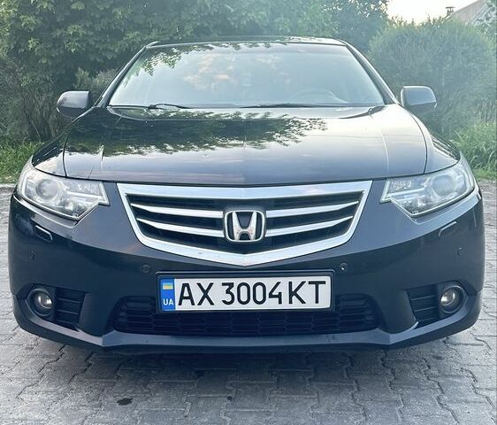 Чорний Хонда Аккорд, об'ємом двигуна 2.4 л та пробігом 201 тис. км за 10000 $, фото 12 на Automoto.ua