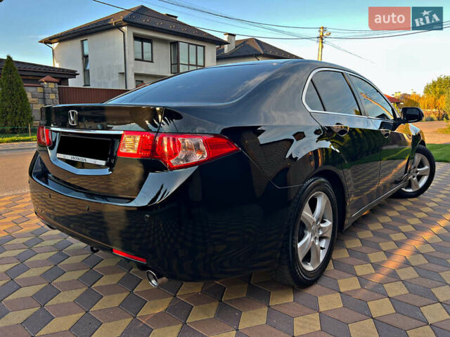 Черный Хонда Аккорд, объемом двигателя 2 л и пробегом 195 тыс. км за 10900 $, фото 24 на Automoto.ua