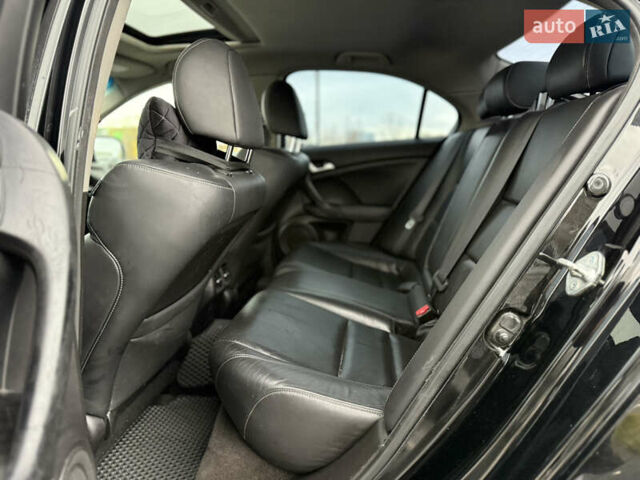 Черный Хонда Аккорд, объемом двигателя 2.4 л и пробегом 177 тыс. км за 11700 $, фото 25 на Automoto.ua