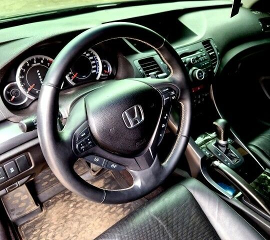 Чорний Хонда Аккорд, об'ємом двигуна 2 л та пробігом 103 тис. км за 13500 $, фото 1 на Automoto.ua