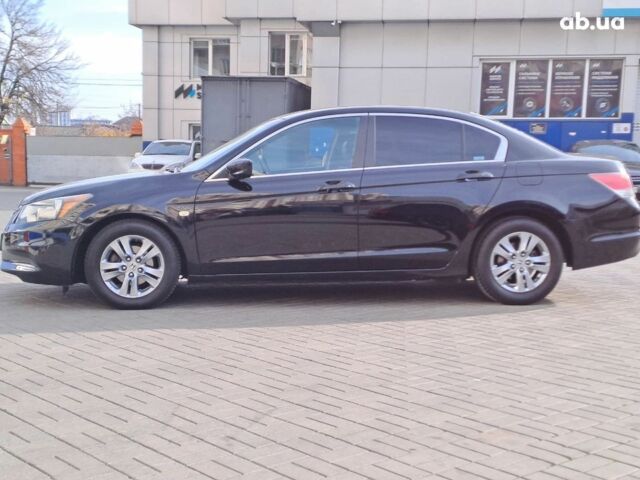 Чорний Хонда Аккорд, об'ємом двигуна 2.4 л та пробігом 145 тис. км за 10190 $, фото 16 на Automoto.ua