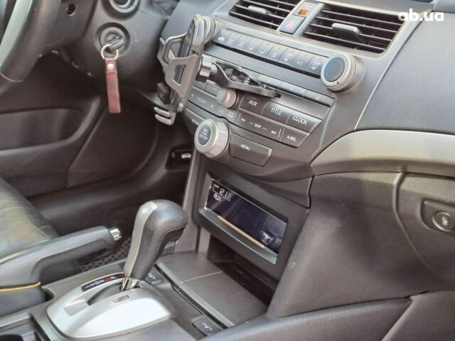 Чорний Хонда Аккорд, об'ємом двигуна 2.4 л та пробігом 145 тис. км за 10190 $, фото 6 на Automoto.ua