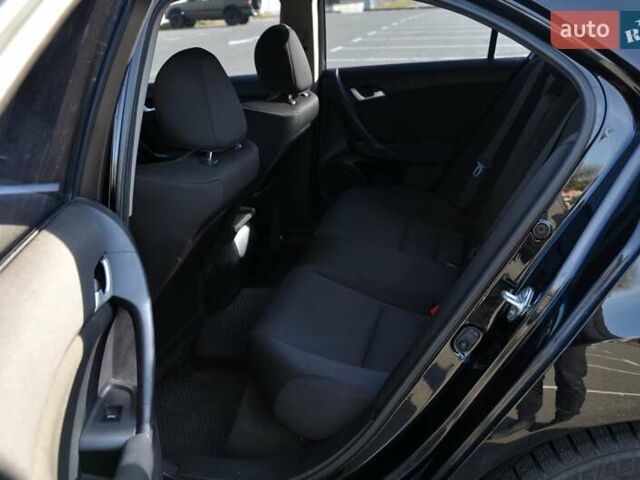 Хонда Аккорд 2012 в Киеве на Automoto.ua Черный Хонда Аккорд, объемом двигателя 2 л и пробегом 250 тыс. км за 9500 $, фото 28 на Automoto.ua