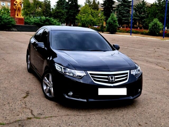 Чорний Хонда Аккорд, об'ємом двигуна 2 л та пробігом 103 тис. км за 13500 $, фото 6 на Automoto.ua