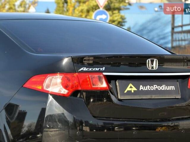 Черный Хонда Аккорд, объемом двигателя 2 л и пробегом 250 тыс. км за 8999 $, фото 8 на Automoto.ua