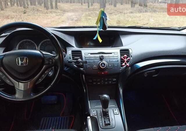 Черный Хонда Аккорд, объемом двигателя 2 л и пробегом 150 тыс. км за 10800 $, фото 24 на Automoto.ua