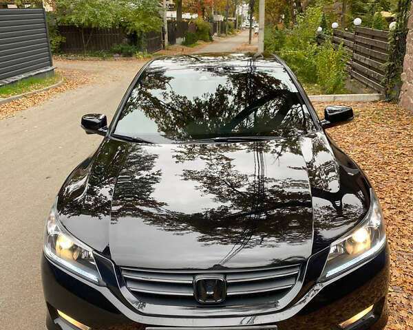 Хонда Аккорд 2012 в Киеве на Automoto.ua Черный Хонда Аккорд, объемом двигателя 2.4 л и пробегом 120 тыс. км за 12700 $, фото 1 на Automoto.ua