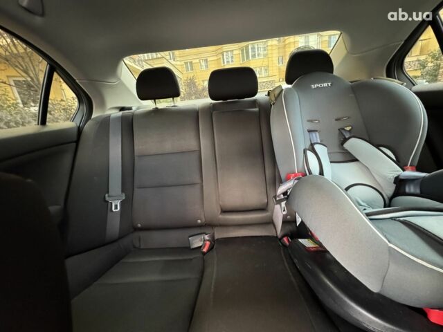 Чорний Хонда Аккорд, об'ємом двигуна 2 л та пробігом 156 тис. км за 10400 $, фото 3 на Automoto.ua