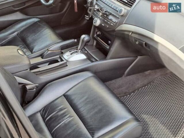 Чорний Хонда Аккорд, об'ємом двигуна 2.4 л та пробігом 145 тис. км за 10190 $, фото 5 на Automoto.ua