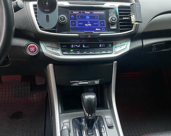 Хонда Аккорд 2012 в Киеве на Automoto.ua Черный Хонда Аккорд, объемом двигателя 2.4 л и пробегом 120 тыс. км за 12700 $, фото 10 на Automoto.ua