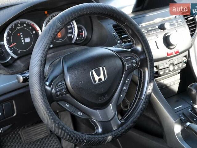 Хонда Аккорд 2012 в Киеве на Automoto.ua Черный Хонда Аккорд, объемом двигателя 2 л и пробегом 250 тыс. км за 9500 $, фото 26 на Automoto.ua