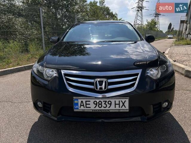 Черный Хонда Аккорд, объемом двигателя 2 л и пробегом 144 тыс. км за 9500 $, фото 4 на Automoto.ua