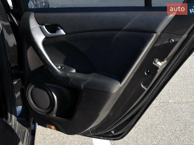 Черный Хонда Аккорд, объемом двигателя 2 л и пробегом 250 тыс. км за 8999 $, фото 30 на Automoto.ua