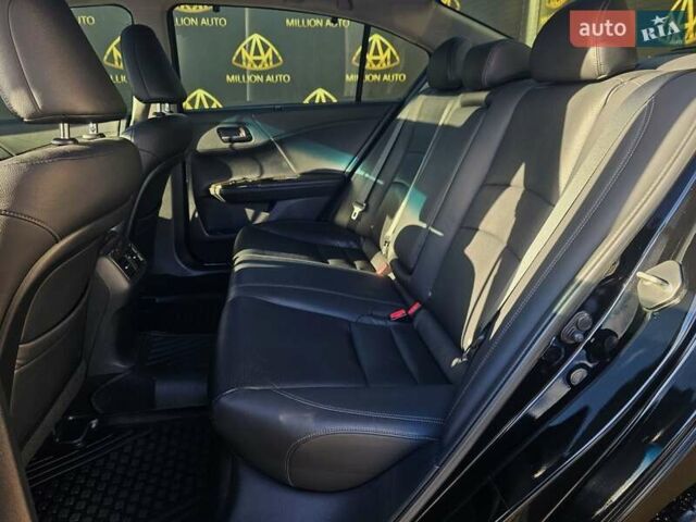 Черный Хонда Аккорд, объемом двигателя 3.5 л и пробегом 199 тыс. км за 14900 $, фото 12 на Automoto.ua