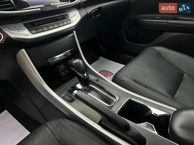 Чорний Хонда Аккорд, об'ємом двигуна 3.47 л та пробігом 172 тис. км за 11700 $, фото 15 на Automoto.ua