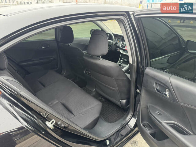 Черный Хонда Аккорд, объемом двигателя 2.36 л и пробегом 222 тыс. км за 10900 $, фото 16 на Automoto.ua