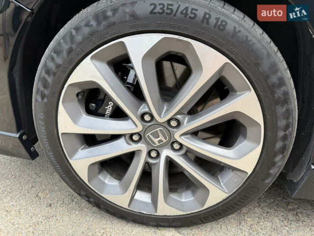 Черный Хонда Аккорд, объемом двигателя 3.47 л и пробегом 308 тыс. км за 15990 $, фото 22 на Automoto.ua