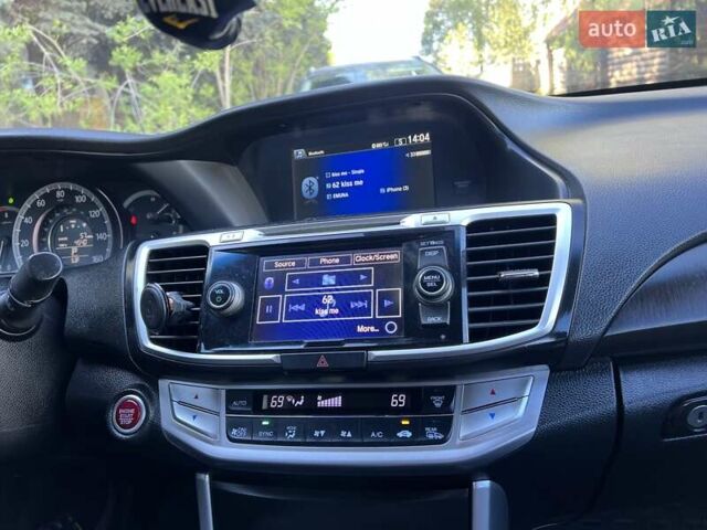 Черный Хонда Аккорд, объемом двигателя 2.4 л и пробегом 185 тыс. км за 12000 $, фото 19 на Automoto.ua