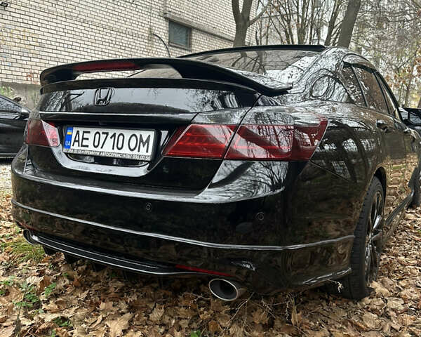 Черный Хонда Аккорд, объемом двигателя 3.47 л и пробегом 109 тыс. км за 19000 $, фото 5 на Automoto.ua