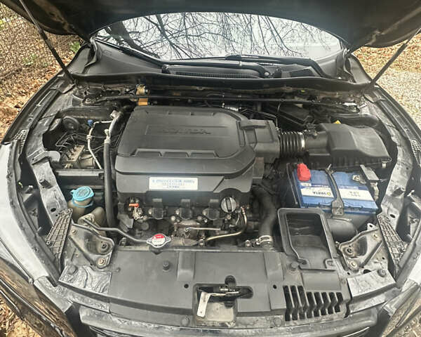 Черный Хонда Аккорд, объемом двигателя 3.47 л и пробегом 109 тыс. км за 19000 $, фото 18 на Automoto.ua