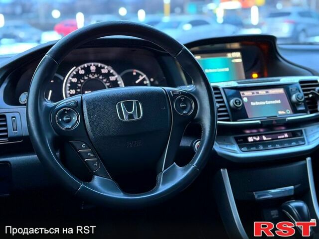 Черный Хонда Аккорд, объемом двигателя 2.4 л и пробегом 188 тыс. км за 12999 $, фото 6 на Automoto.ua