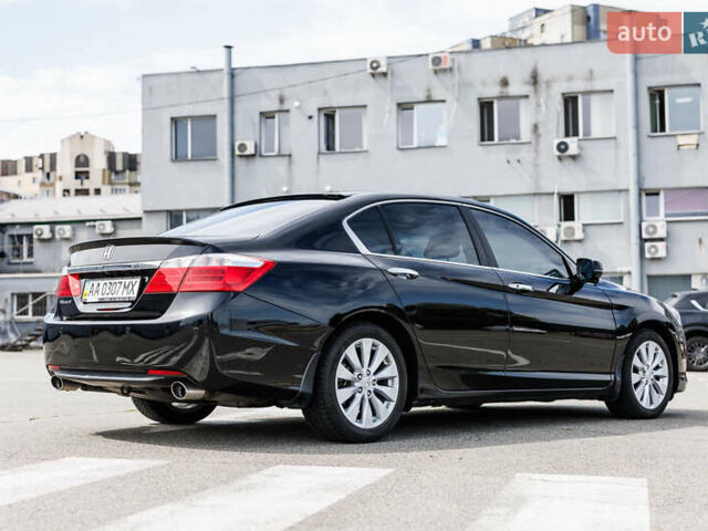 Черный Хонда Аккорд, объемом двигателя 2.36 л и пробегом 198 тыс. км за 15000 $, фото 3 на Automoto.ua