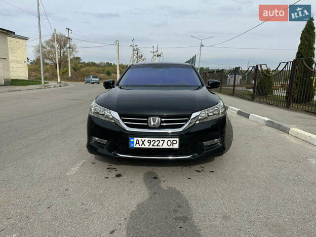 Черный Хонда Аккорд, объемом двигателя 3.47 л и пробегом 182 тыс. км за 12500 $, фото 1 на Automoto.ua