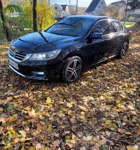Черный Хонда Аккорд, объемом двигателя 3.5 л и пробегом 250 тыс. км за 11500 $, фото 1 на Automoto.ua