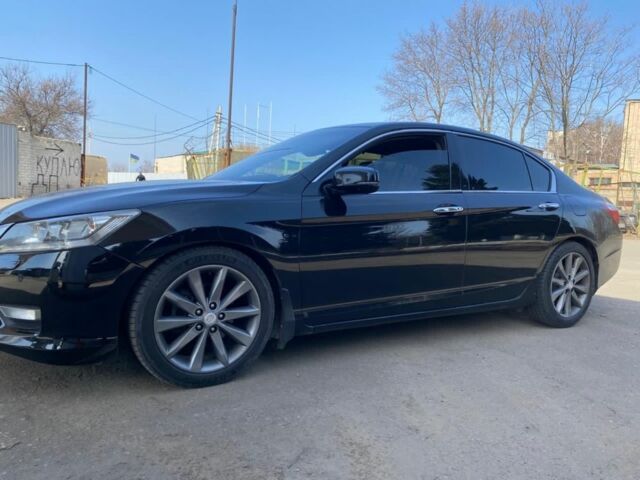 Чорний Хонда Аккорд, об'ємом двигуна 3.5 л та пробігом 290 тис. км за 11800 $, фото 4 на Automoto.ua