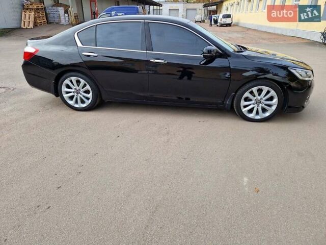 Черный Хонда Аккорд, объемом двигателя 3.47 л и пробегом 225 тыс. км за 9300 $, фото 6 на Automoto.ua