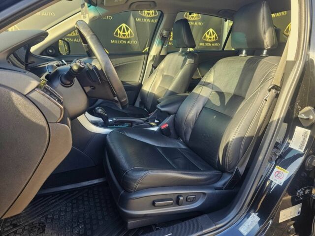 Черный Хонда Аккорд, объемом двигателя 3.5 л и пробегом 199 тыс. км за 14900 $, фото 7 на Automoto.ua