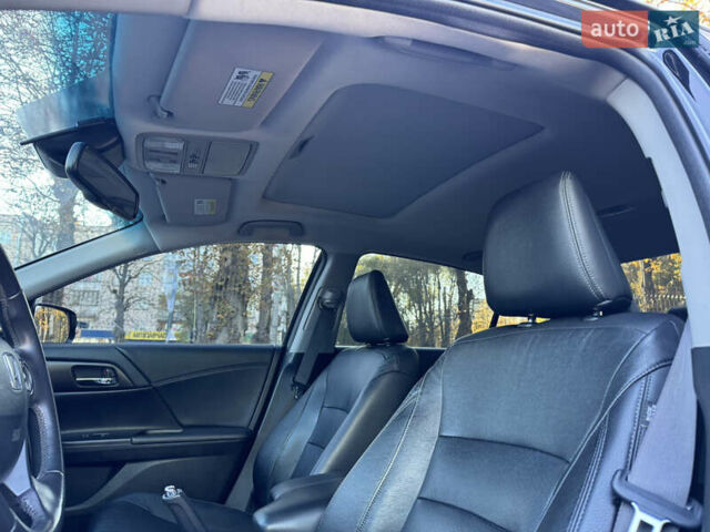 Черный Хонда Аккорд, объемом двигателя 2.35 л и пробегом 195 тыс. км за 11500 $, фото 9 на Automoto.ua