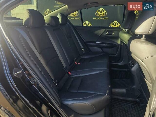 Черный Хонда Аккорд, объемом двигателя 3.5 л и пробегом 199 тыс. км за 14900 $, фото 13 на Automoto.ua