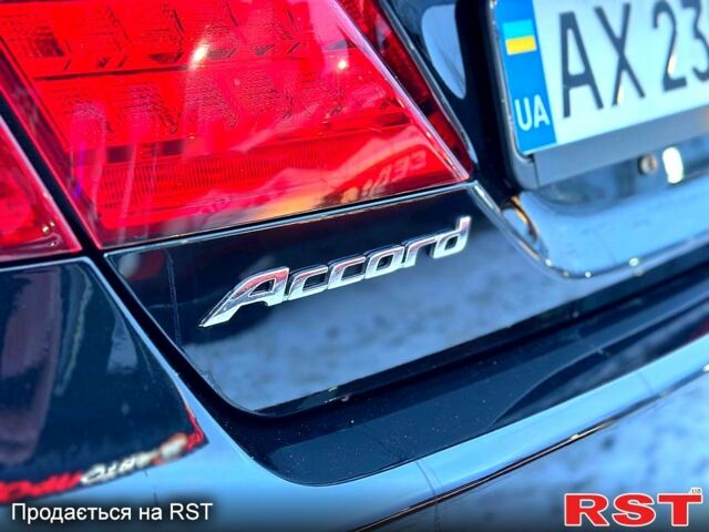 Черный Хонда Аккорд, объемом двигателя 2.4 л и пробегом 188 тыс. км за 12999 $, фото 12 на Automoto.ua