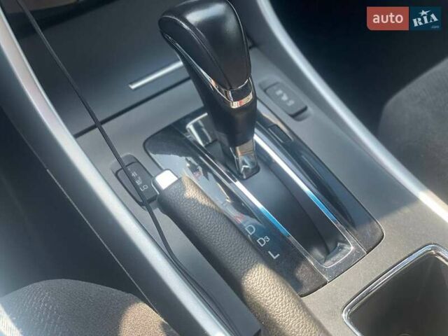 Черный Хонда Аккорд, объемом двигателя 2.4 л и пробегом 87 тыс. км за 13499 $, фото 14 на Automoto.ua