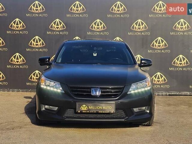 Черный Хонда Аккорд, объемом двигателя 3.5 л и пробегом 199 тыс. км за 14900 $, фото 1 на Automoto.ua