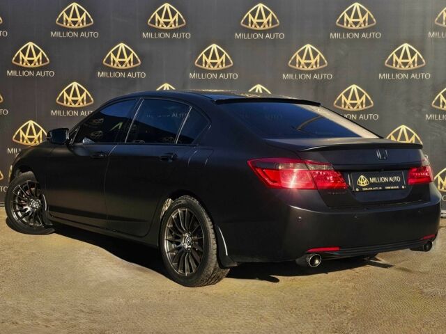 Черный Хонда Аккорд, объемом двигателя 3.5 л и пробегом 199 тыс. км за 14900 $, фото 3 на Automoto.ua