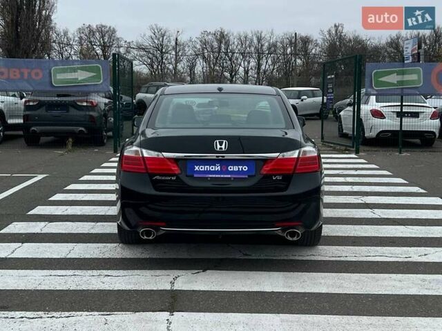 Чорний Хонда Аккорд, об'ємом двигуна 3.47 л та пробігом 172 тис. км за 11700 $, фото 5 на Automoto.ua
