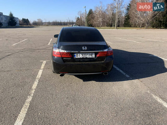 Чорний Хонда Аккорд, об'ємом двигуна 2.4 л та пробігом 160 тис. км за 13800 $, фото 6 на Automoto.ua